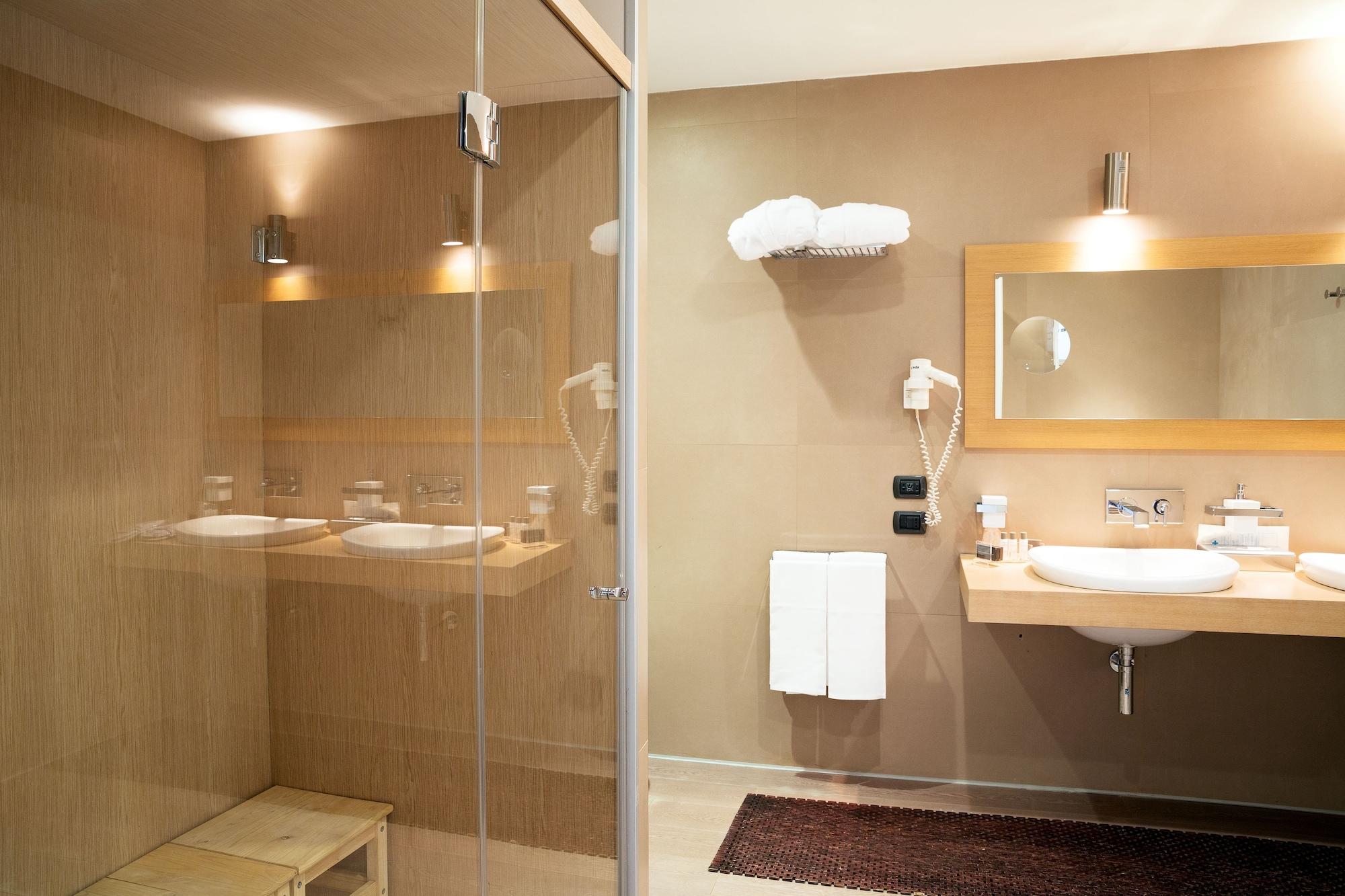Hotel Mediterraneo Palace 4*